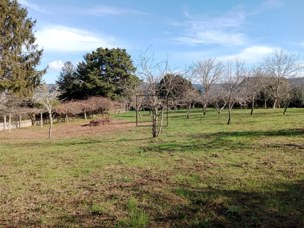 Finca edificable campolongo-pontedeume