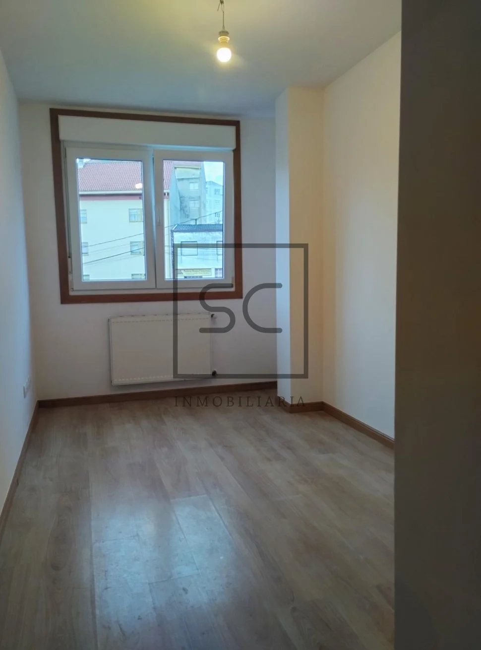 Luminoso piso con ascensor, garaje y trastero en sada