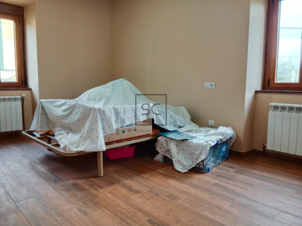 Pareado de piedra con finca en esteiro-cedeira