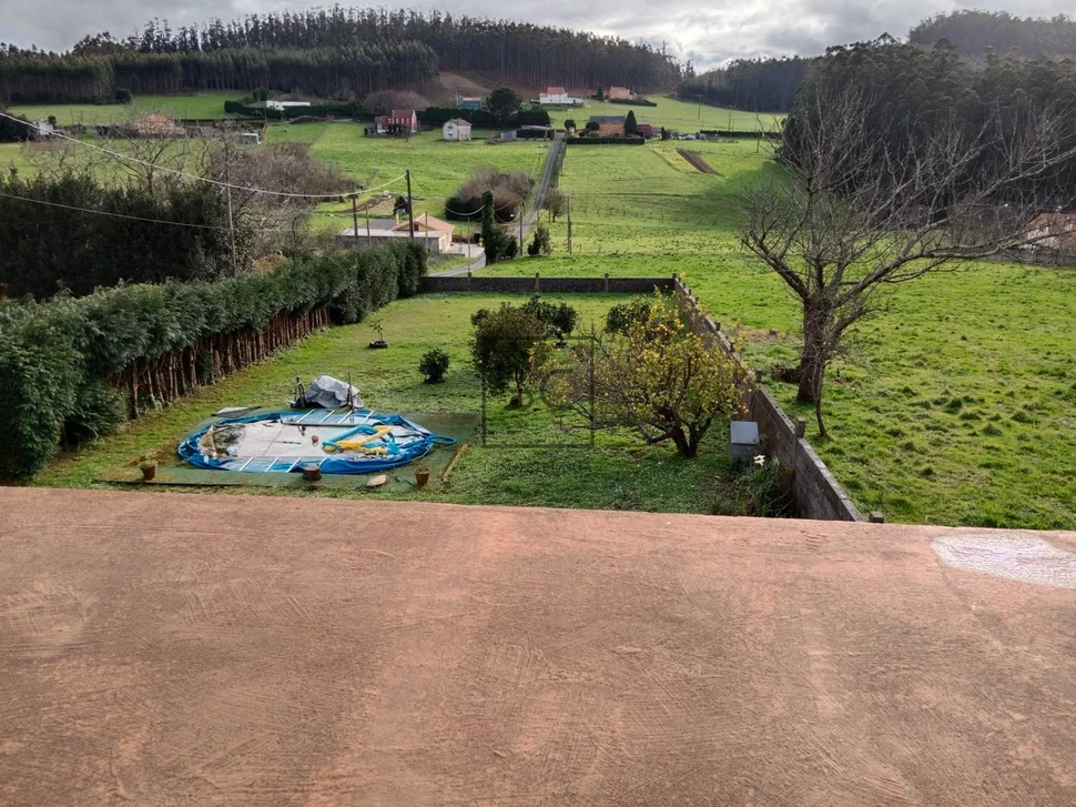 Pareado de piedra con finca en esteiro-cedeira