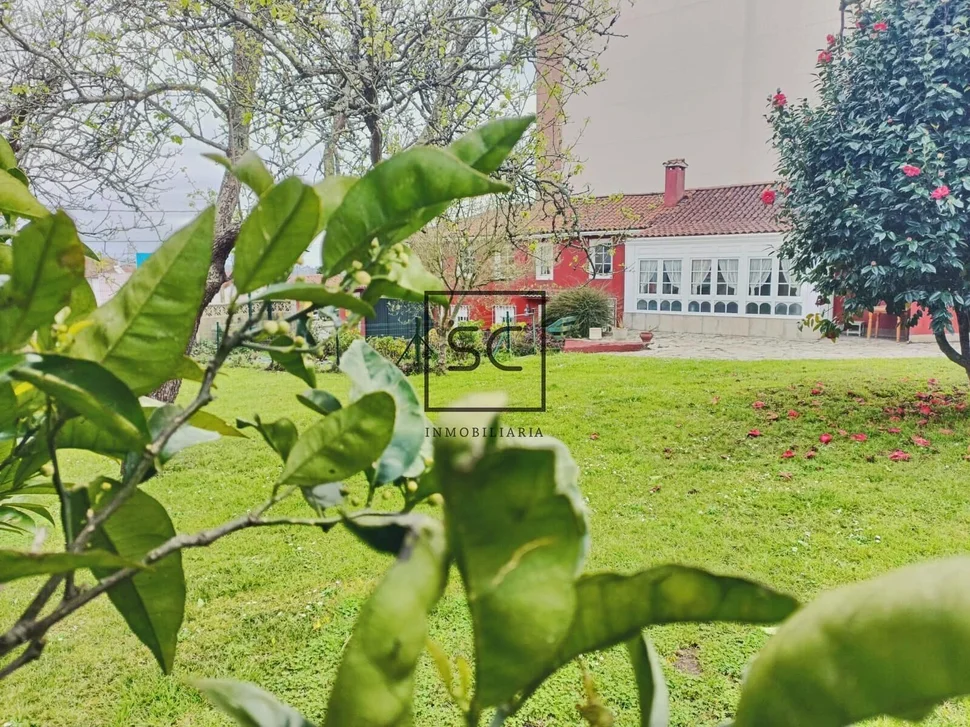 Casa con parcela edificable en santa mariña, ferrol