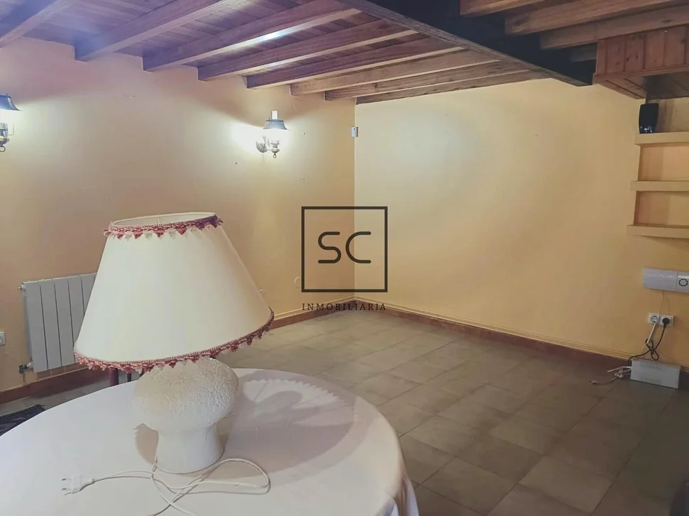 Casa con parcela edificable en santa mariña, ferrol