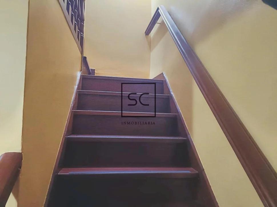 Casa con parcela edificable en santa mariña, ferrol