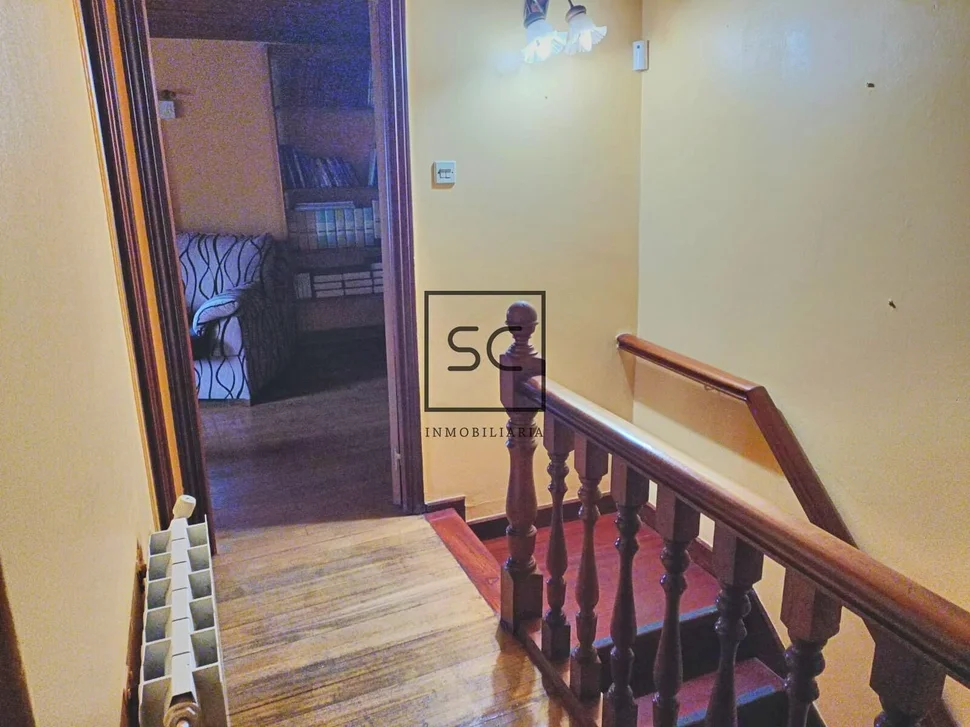 Casa con parcela edificable en santa mariña, ferrol