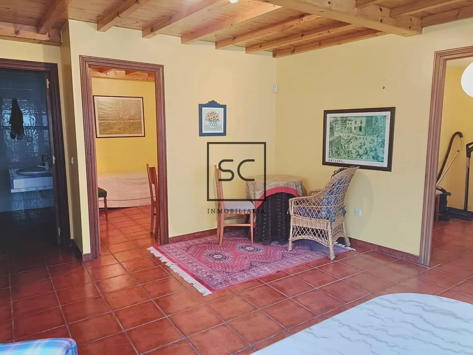 Casa con parcela edificable en santa mariña, ferrol