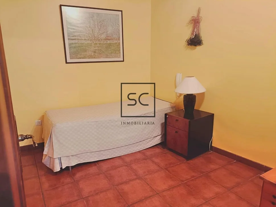 Casa con parcela edificable en santa mariña, ferrol