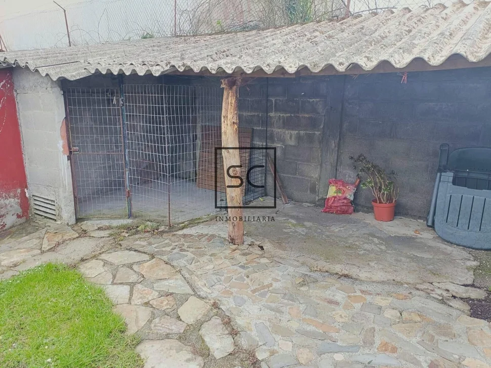 Casa con parcela edificable en santa mariña, ferrol