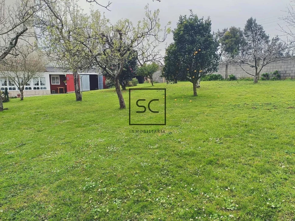 Casa con parcela edificable en santa mariña, ferrol