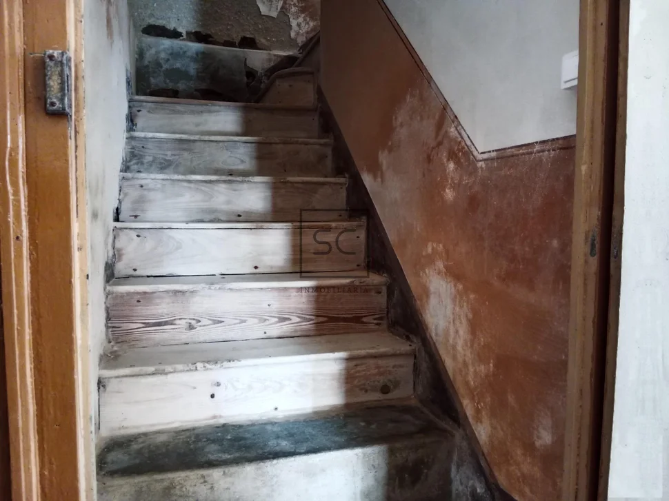 Casa con finca y bodega en magalofes-fene