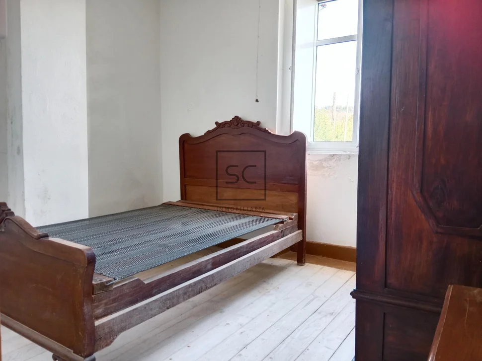 Casa con finca y bodega en magalofes-fene