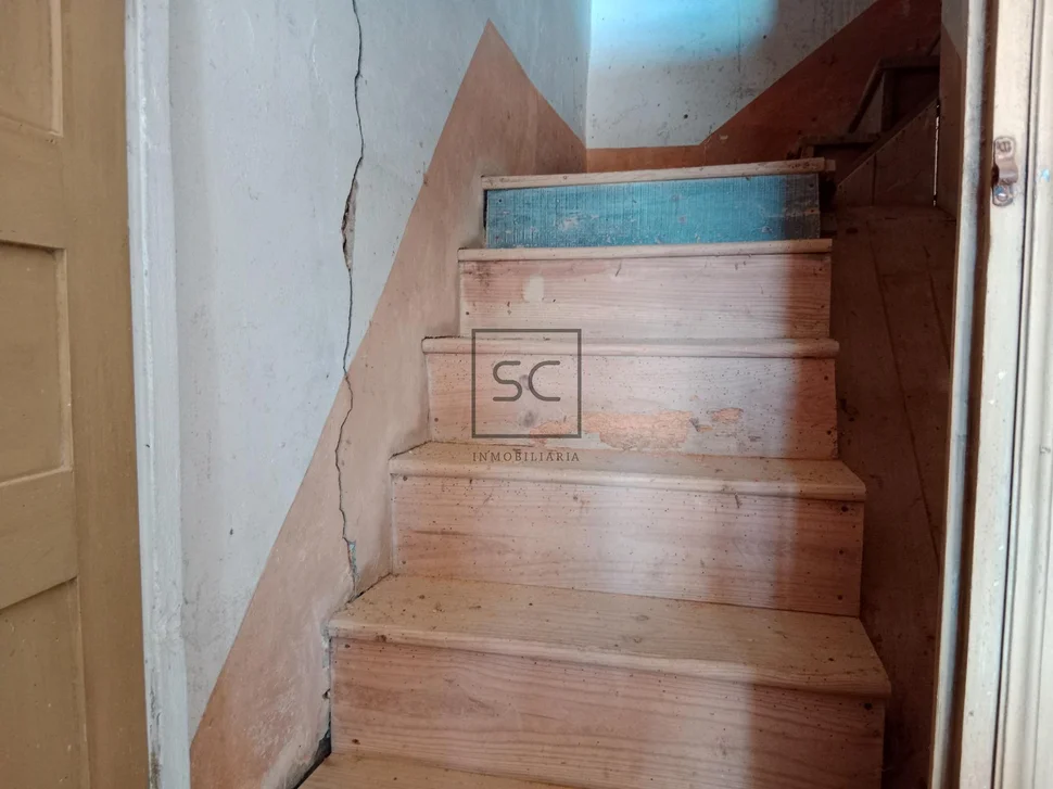 Casa con finca y bodega en magalofes-fene