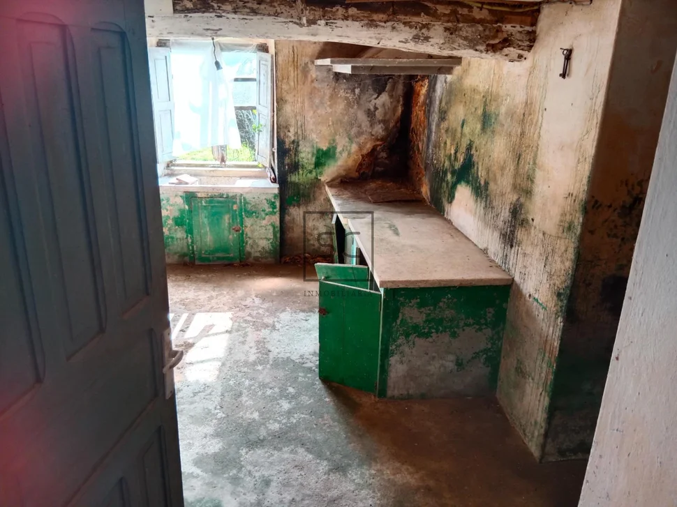 Casa con finca y bodega en magalofes-fene