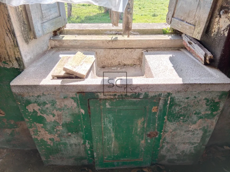 Casa con finca y bodega en magalofes-fene