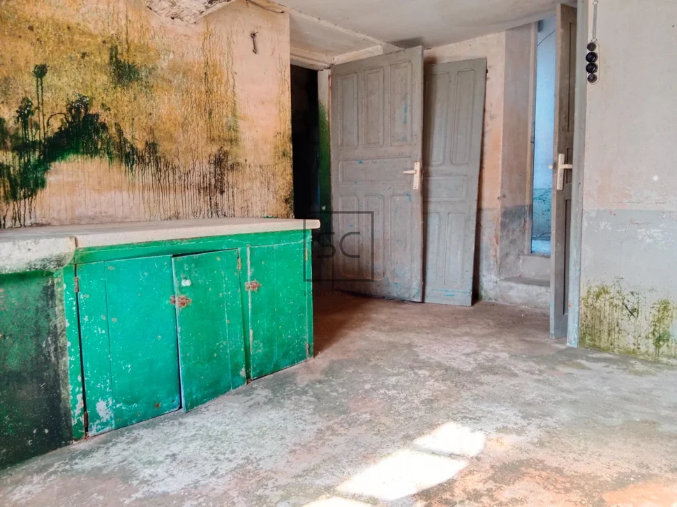 Casa con finca y bodega en magalofes-fene