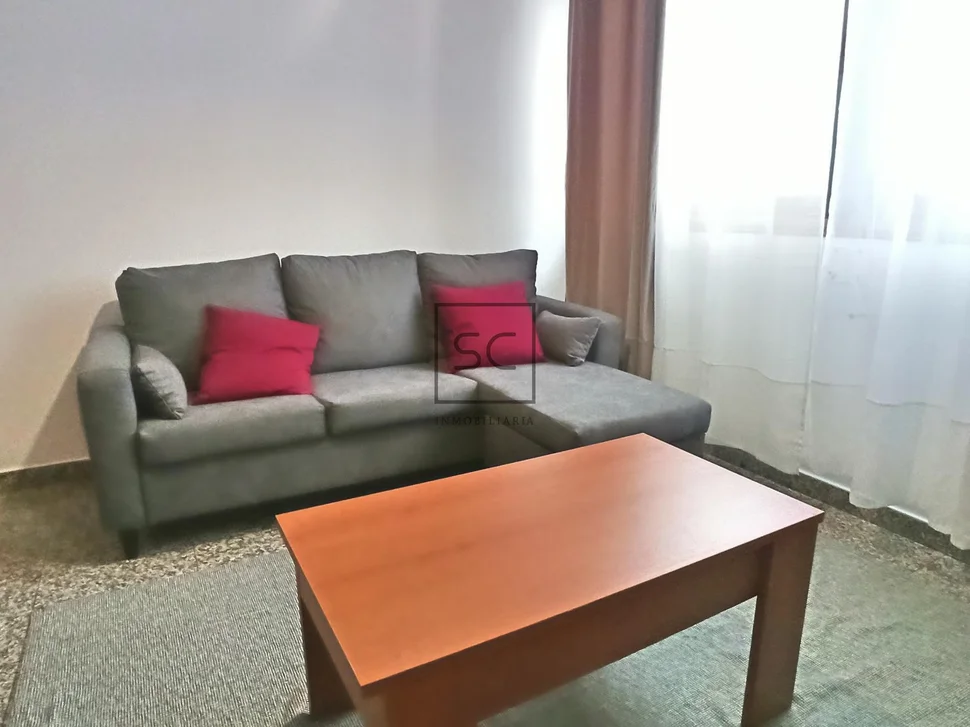 Piso con ascensor en puerta de neira-ferrol