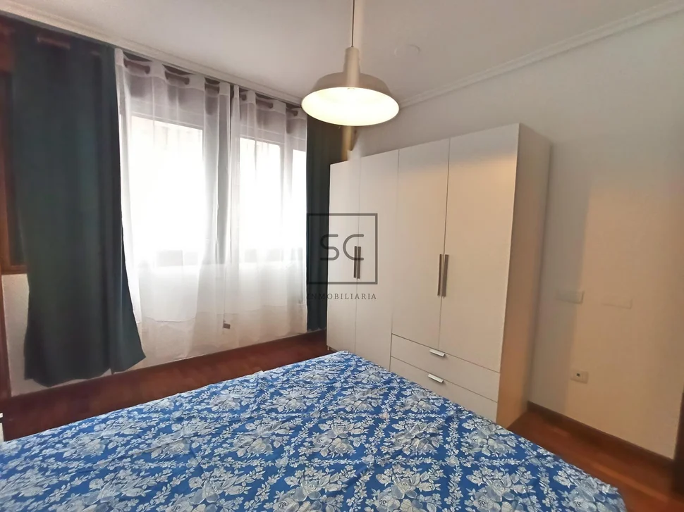 Piso con ascensor en puerta de neira-ferrol