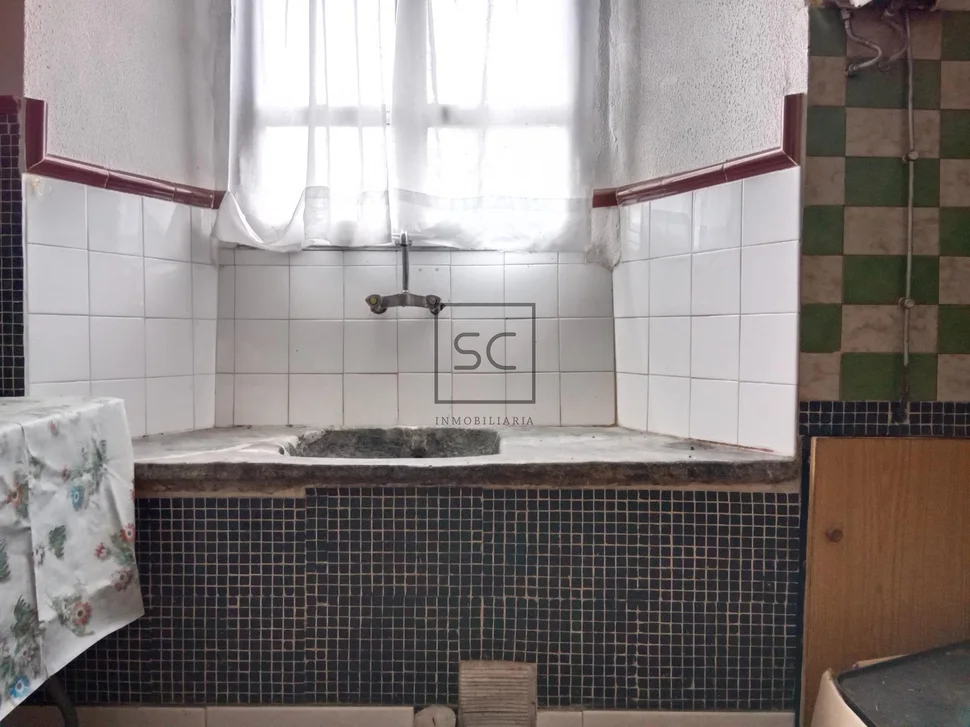 Casa con finca y garaje en moeche