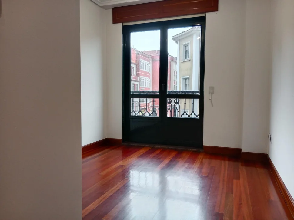 Piso con ascensor, garaje y trastero en ferrol