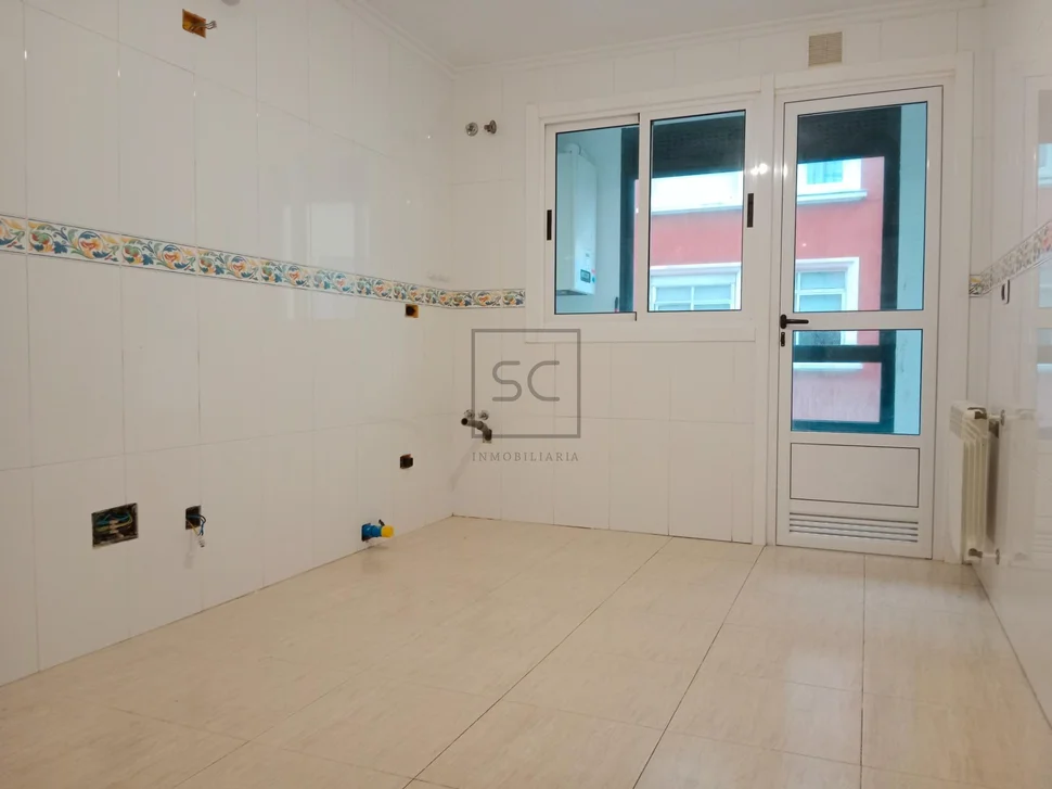 Piso con ascensor, garaje y trastero en ferrol