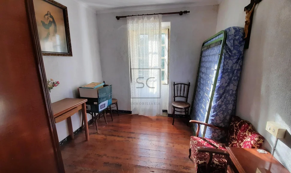 Casa unifamiliar para reforma con pequeña finca