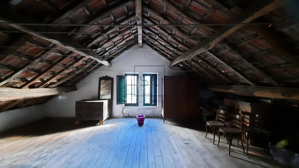 Casa unifamiliar para reforma con pequeña finca