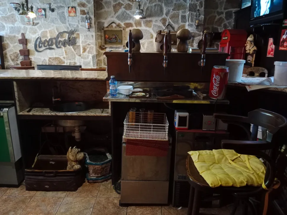 Bar-restaurante en santa cecilia-narón