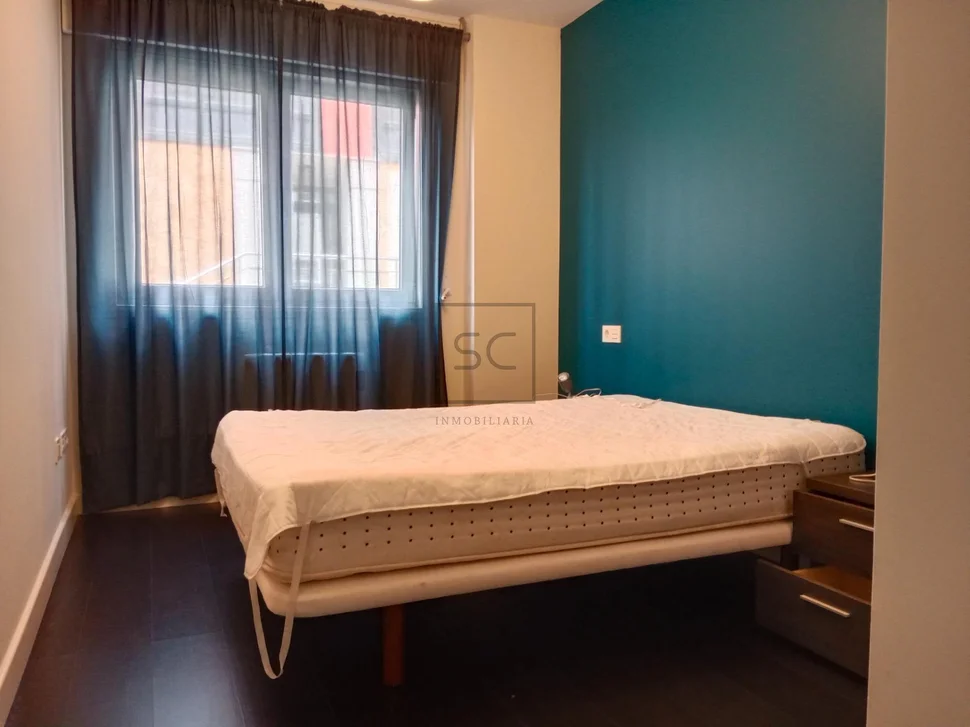 Piso con garaje y piscina comunitaria en ares