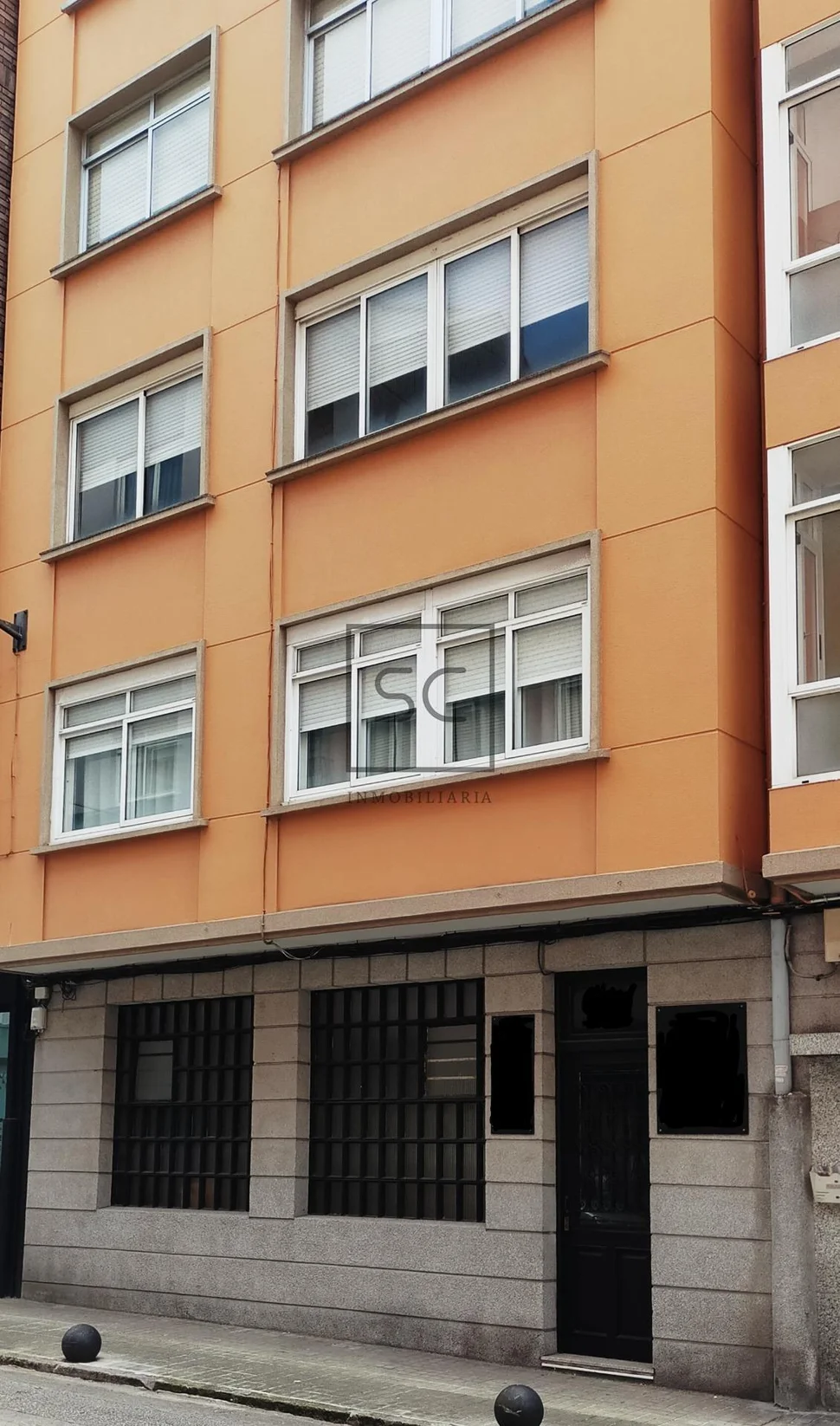 Local con patio en fajardo-ferrol