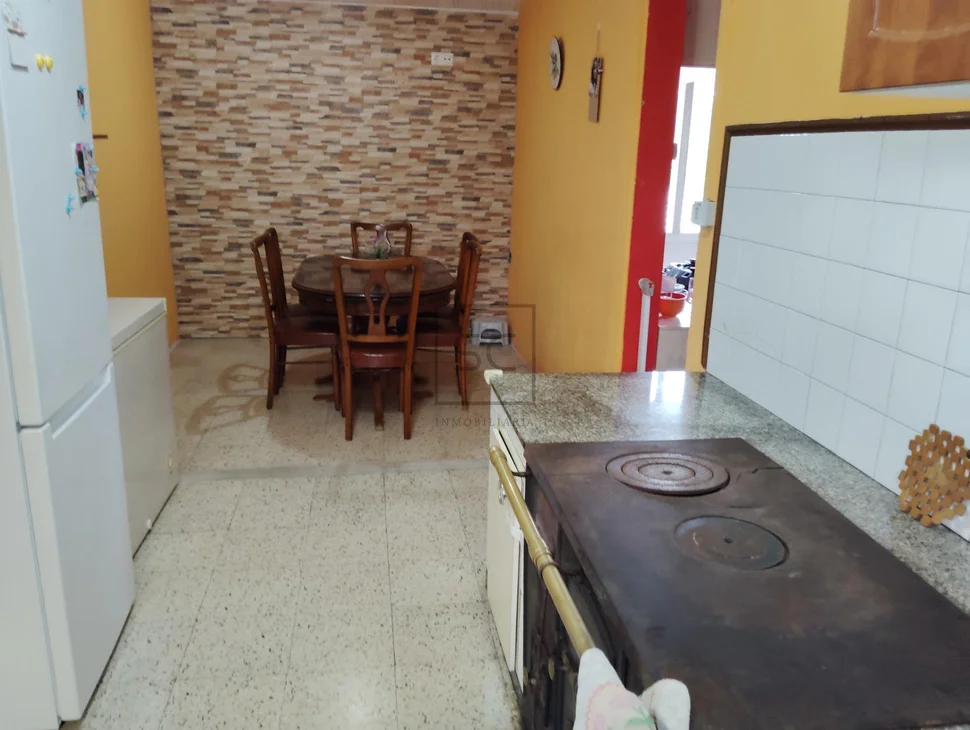 Casa en cedeira, campo del hospital