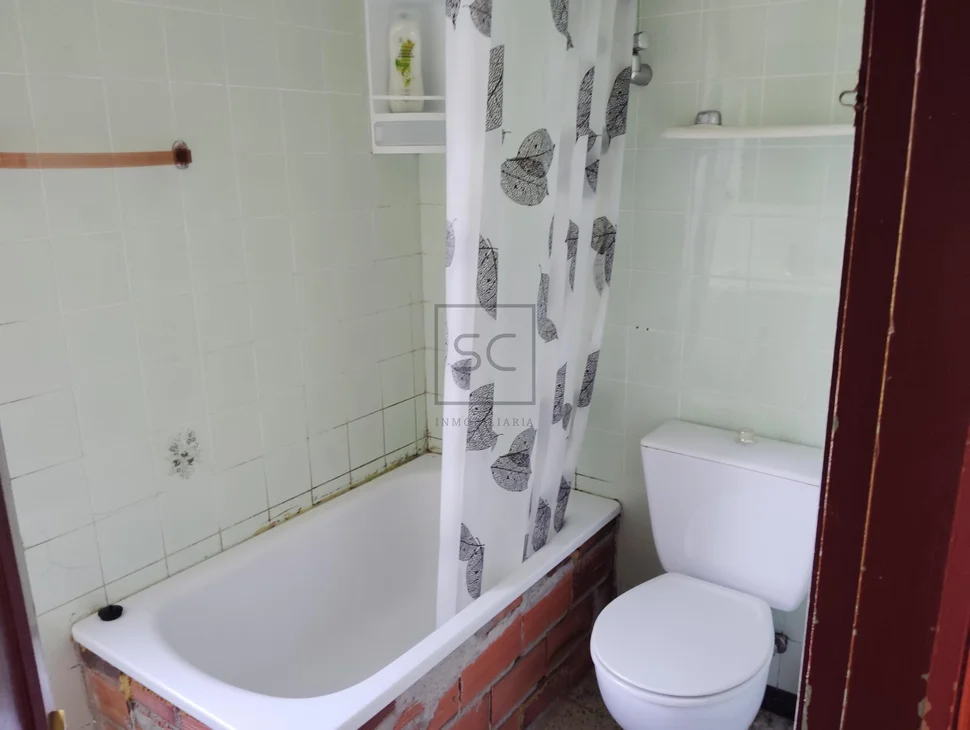 Casa en cedeira, campo del hospital