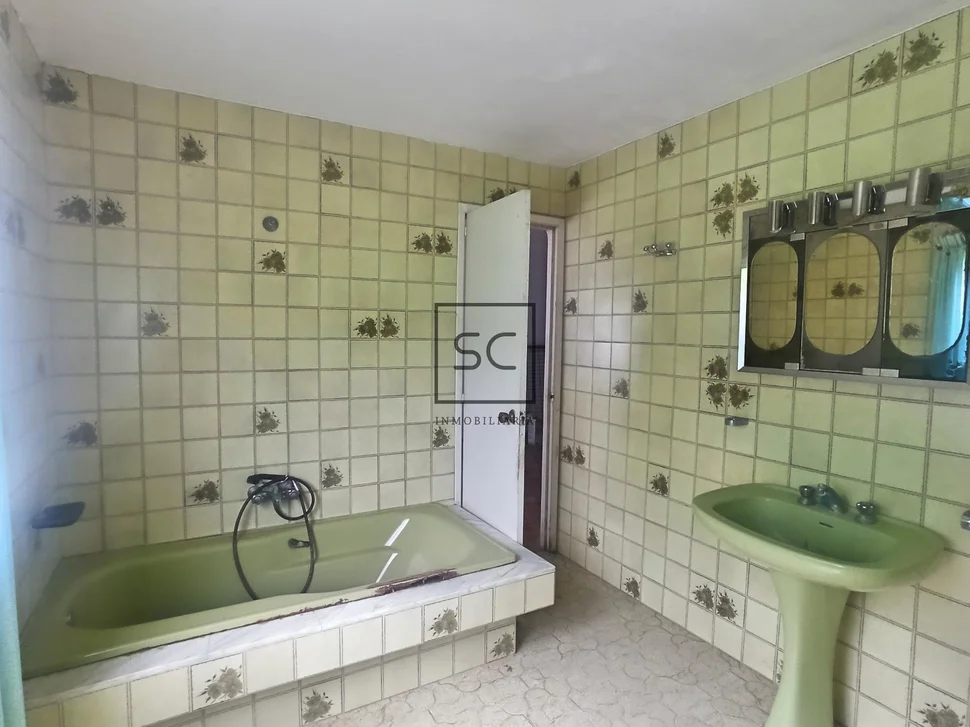 Casa con finca en pedroso, narón