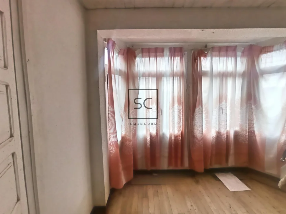 Casa con finca en pedroso, narón