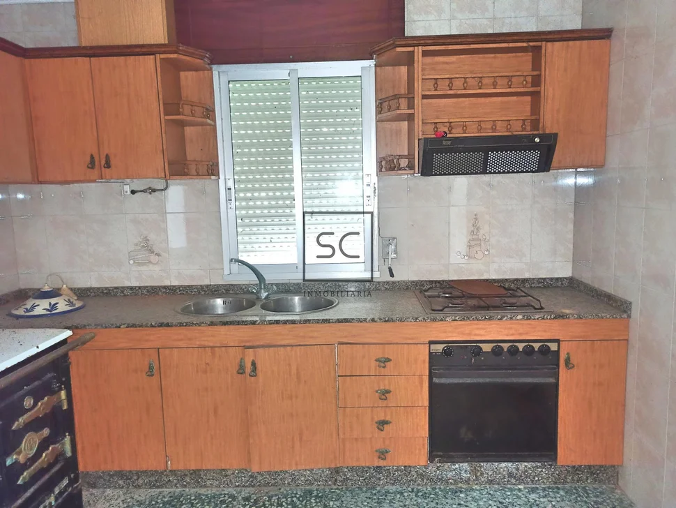 Casa con finca en pedroso, narón