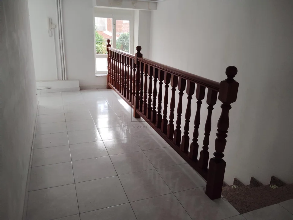 Local en santa cecilia, narón