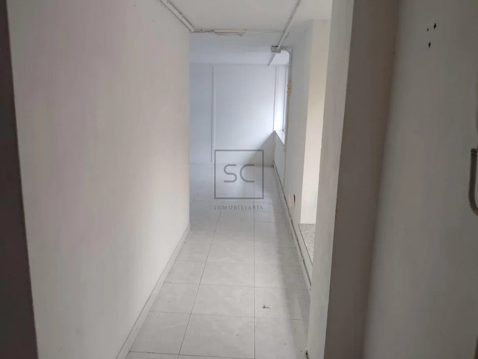 Local en santa cecilia, narón