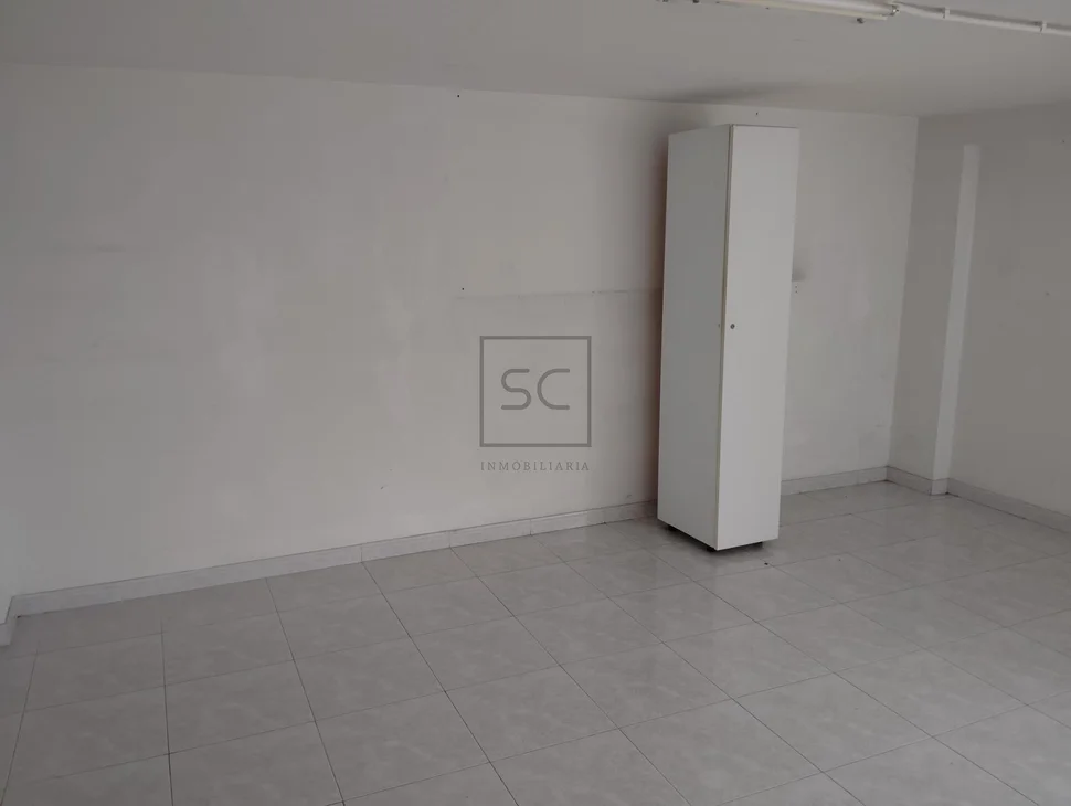 Local en santa cecilia, narón