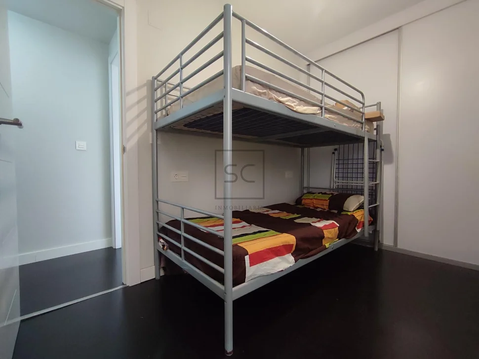 Fabuloso piso con piscina en ares