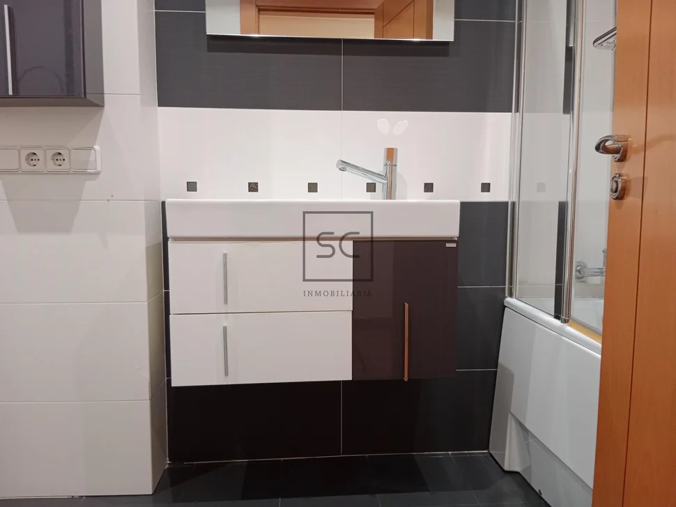 Dúplex en el alto do castaño-narón