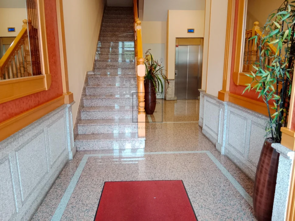 Dúplex en el alto do castaño-narón