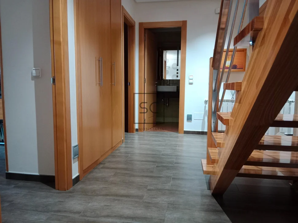 Dúplex en el alto do castaño-narón