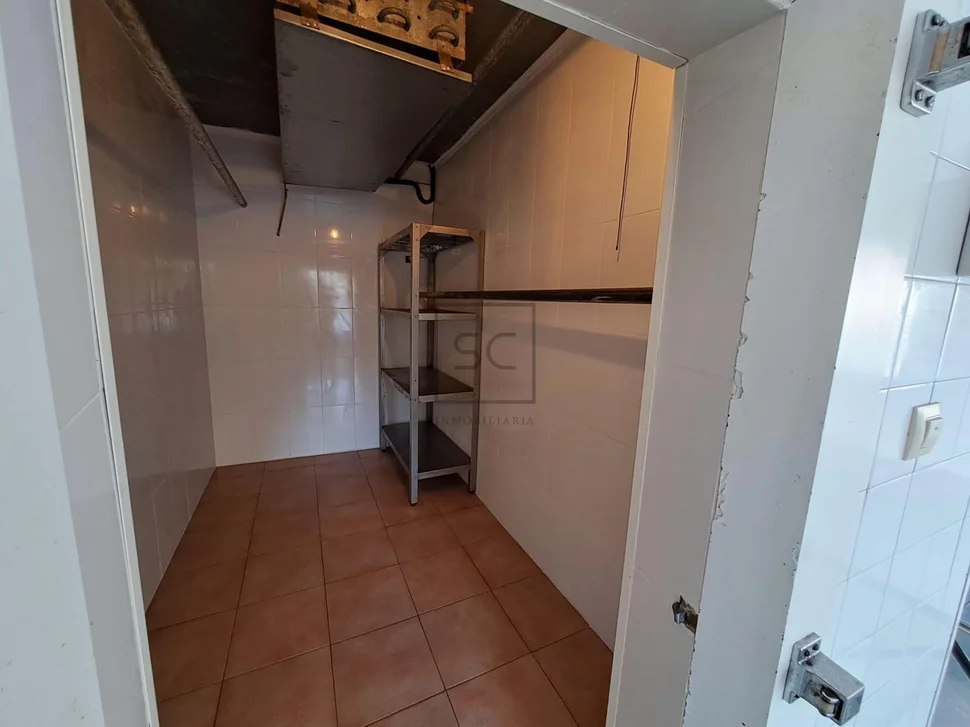 Local en piñeiros, narón