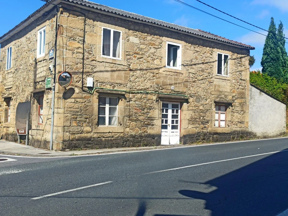 Casa con finca en ferrol