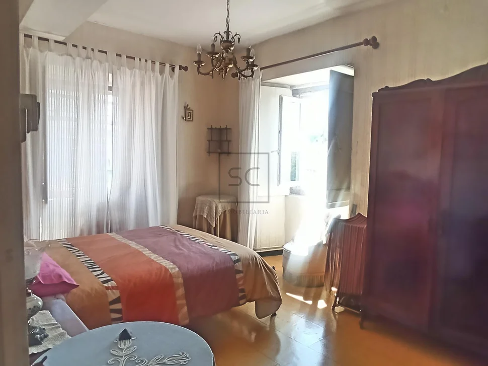 Casa con finca en ferrol