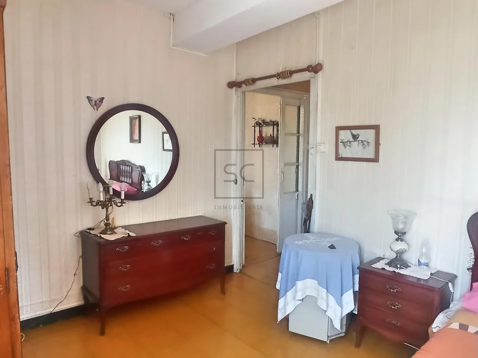 Casa con finca en ferrol