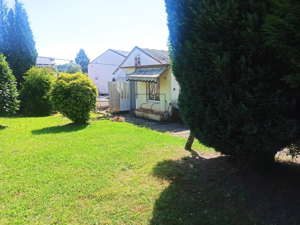 Casa con finca en ferrol