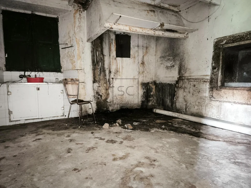 Casa de piedra para reforma integral con gran finca