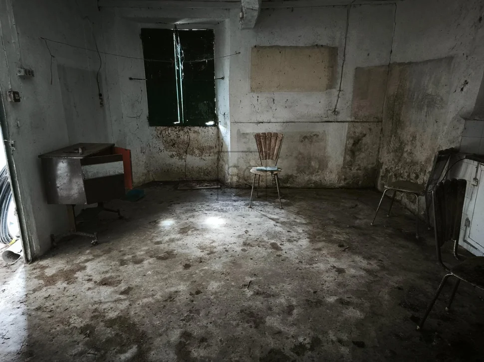 Casa de piedra para reforma integral con gran finca