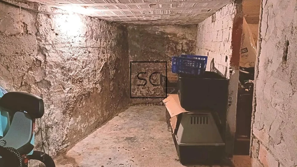 Casa adosada con tres plantas en a mourela, neda