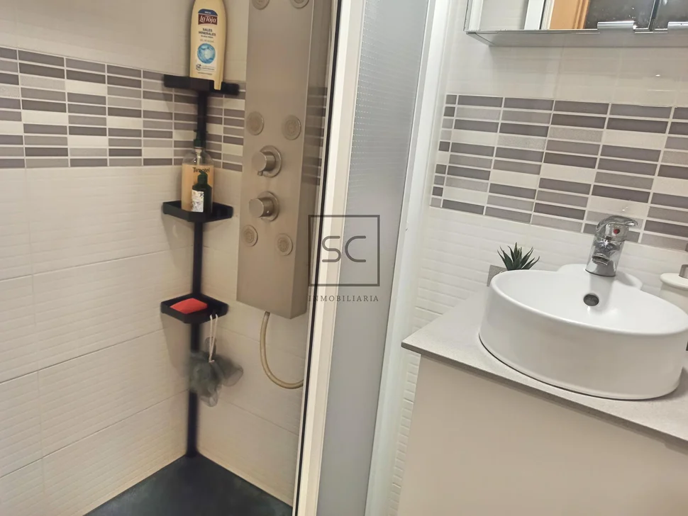 Adosado en serantes, ferrol