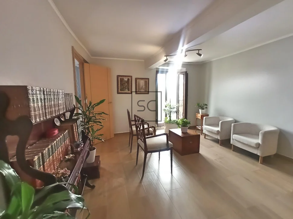 Adosado en serantes, ferrol